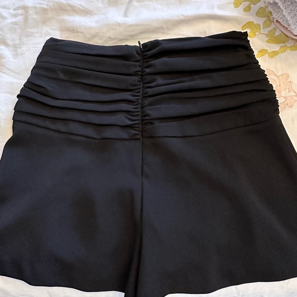 Zara Shorts - Picture 2 of 3